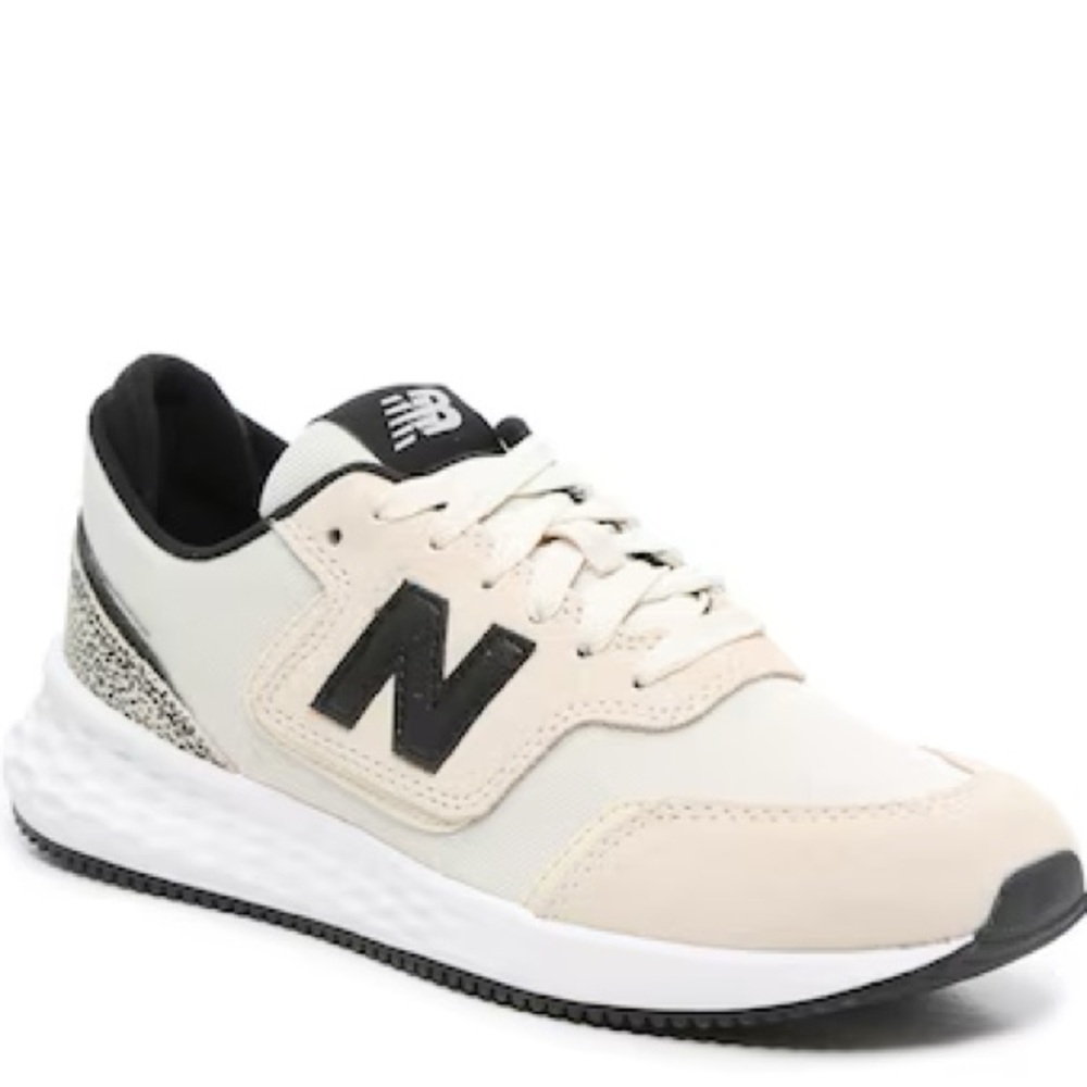 New Balance | x70